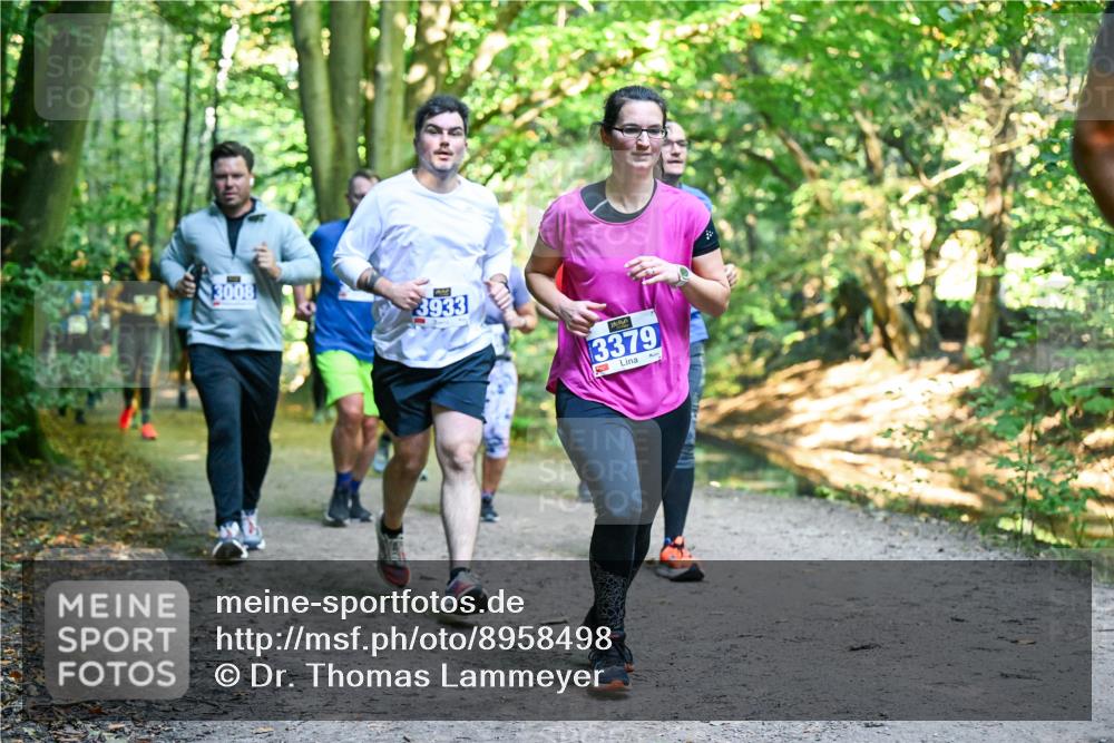 28.09.2025 - 33. Volkslauf durch das schöne Alstertal Dr. Thomas Lammeyer http://msf.ph/oto/8958498 28.09.2025 10:51:44 Laufen 3008, 3933, 3379 meine-sportfotos.de