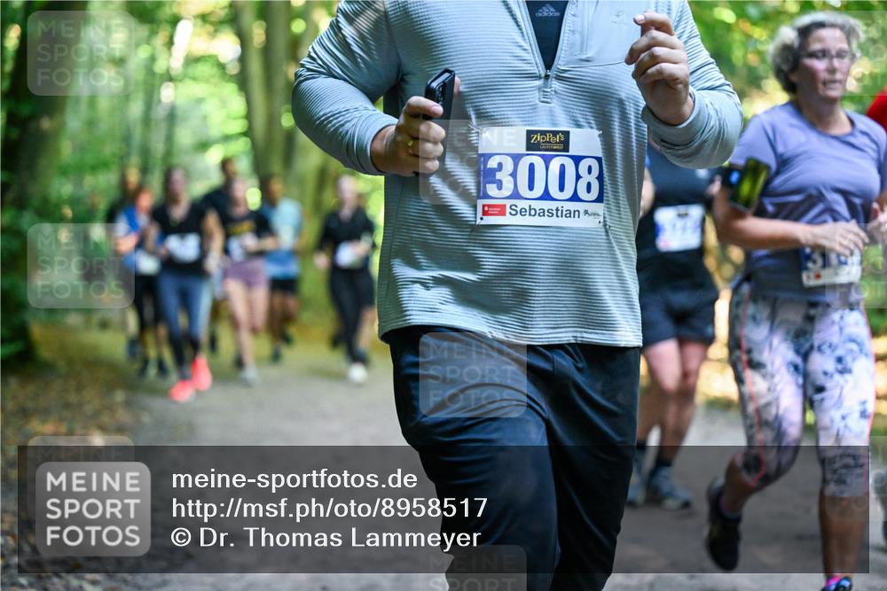 28.09.2025 - 33. Volkslauf durch das schöne Alstertal Dr. Thomas Lammeyer http://msf.ph/oto/8958517 28.09.2025 10:51:47 Laufen 3008 meine-sportfotos.de