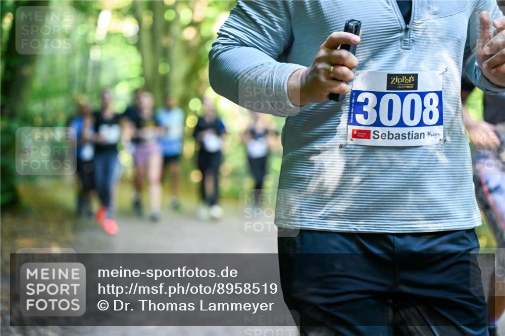 28.09.2025 - 33. Volkslauf durch das schöne Alstertal Dr. Thomas Lammeyer http://msf.ph/oto/8958519 28.09.2025 10:51:47 Laufen 3008 meine-sportfotos.de