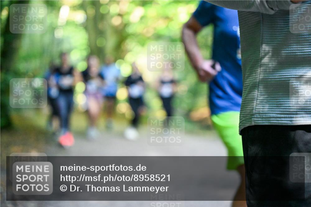 28.09.2025 - 33. Volkslauf durch das schöne Alstertal Dr. Thomas Lammeyer http://msf.ph/oto/8958521 28.09.2025 10:51:47 Laufen  meine-sportfotos.de