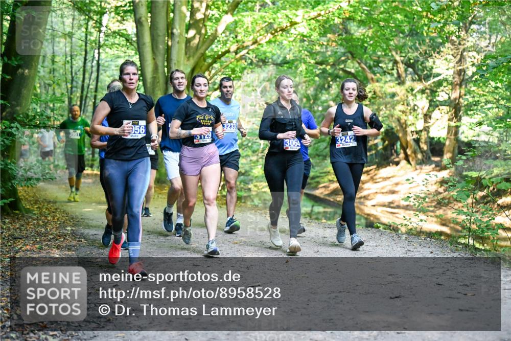 28.09.2025 - 33. Volkslauf durch das schöne Alstertal Dr. Thomas Lammeyer http://msf.ph/oto/8958528 28.09.2025 10:51:48 Laufen 56, 0000, 15129, 3064, 3242 meine-sportfotos.de