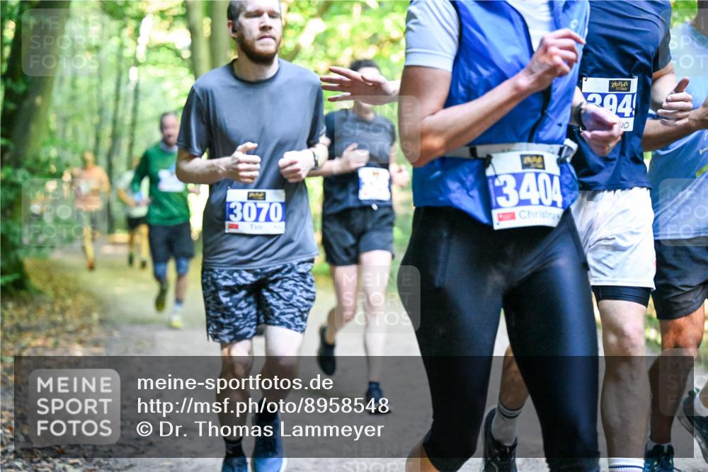 28.09.2025 - 33. Volkslauf durch das schöne Alstertal Dr. Thomas Lammeyer http://msf.ph/oto/8958548 28.09.2025 10:51:51 Laufen 3070, 7224, 3404, 294 meine-sportfotos.de