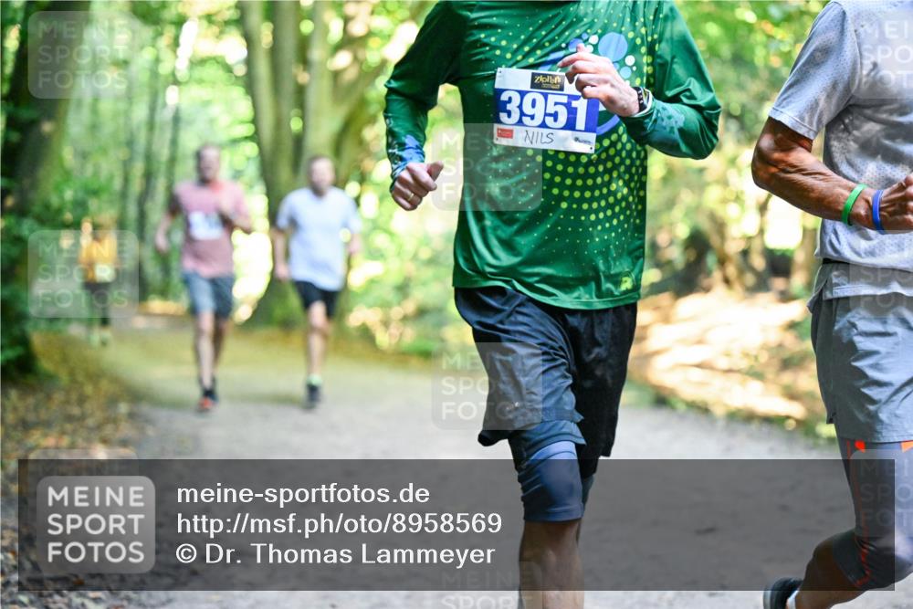 28.09.2025 - 33. Volkslauf durch das schöne Alstertal Dr. Thomas Lammeyer http://msf.ph/oto/8958569 28.09.2025 10:51:54 Laufen 3951 meine-sportfotos.de