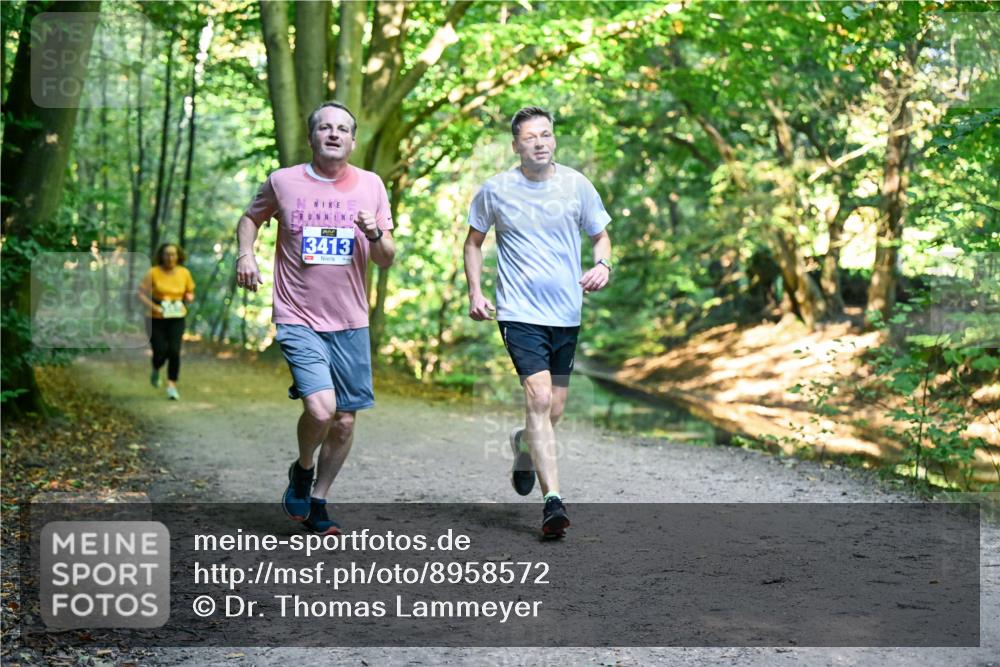 28.09.2025 - 33. Volkslauf durch das schöne Alstertal Dr. Thomas Lammeyer http://msf.ph/oto/8958572 28.09.2025 10:51:56 Laufen 3413 meine-sportfotos.de