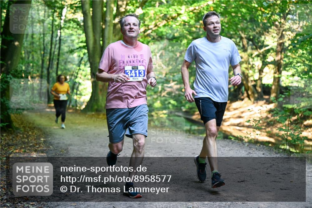 28.09.2025 - 33. Volkslauf durch das schöne Alstertal Dr. Thomas Lammeyer http://msf.ph/oto/8958577 28.09.2025 10:51:56 Laufen 3413 meine-sportfotos.de