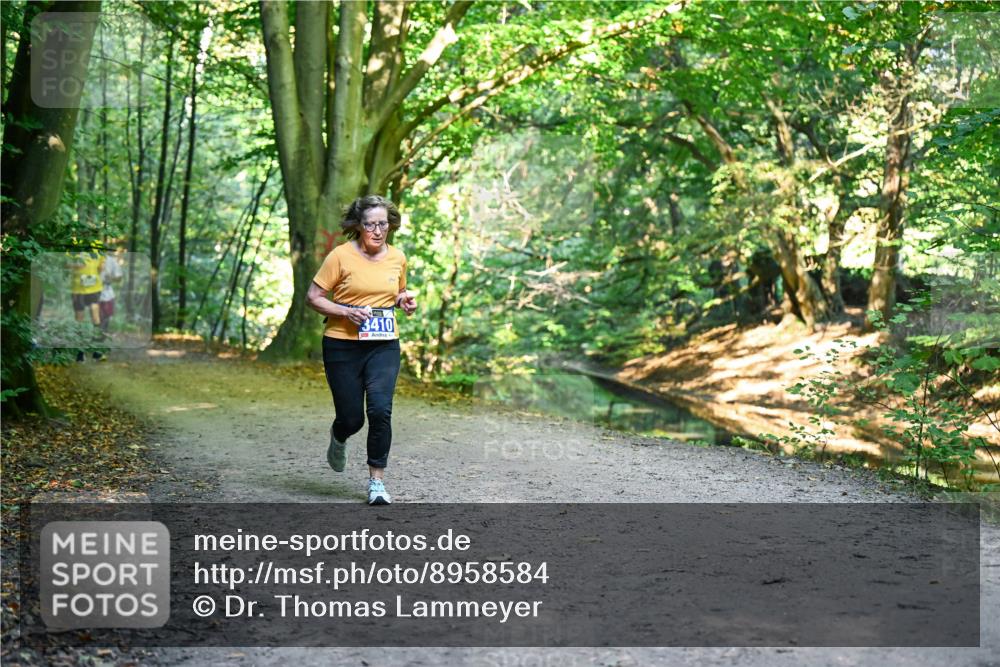 28.09.2025 - 33. Volkslauf durch das schöne Alstertal Dr. Thomas Lammeyer http://msf.ph/oto/8958584 28.09.2025 10:51:59 Laufen 3410 meine-sportfotos.de