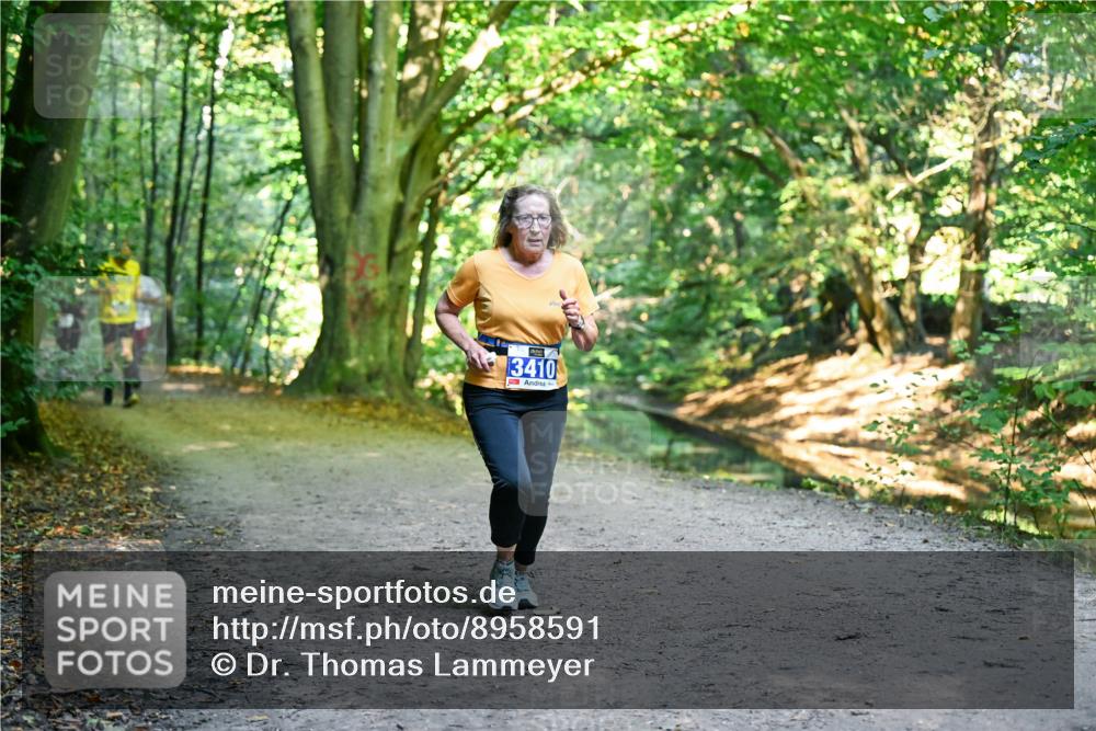 28.09.2025 - 33. Volkslauf durch das schöne Alstertal Dr. Thomas Lammeyer http://msf.ph/oto/8958591 28.09.2025 10:52:00 Laufen 3410 meine-sportfotos.de