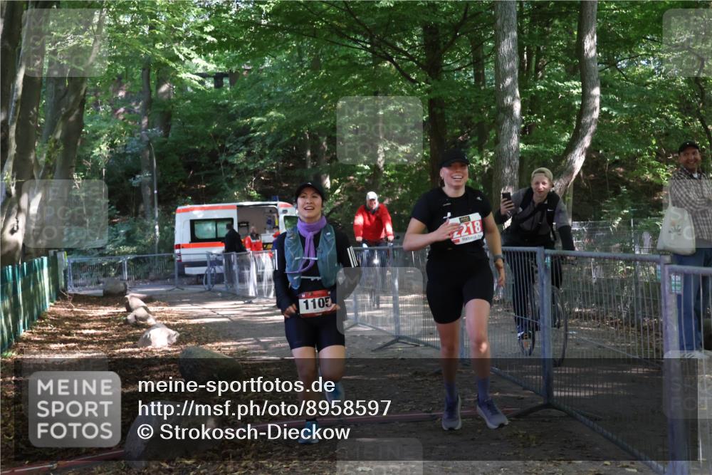 28.09.2025 - 33. Volkslauf durch das schöne Alstertal Strokosch-Dieckow http://msf.ph/oto/8958597 28.09.2025 13:24:50 Ziel 1105, 2218 meine-sportfotos.de