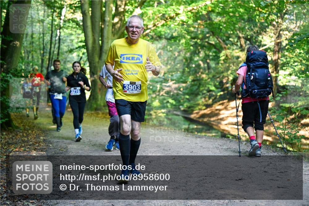 28.09.2025 - 33. Volkslauf durch das schöne Alstertal Dr. Thomas Lammeyer http://msf.ph/oto/8958600 28.09.2025 10:52:07 Laufen 3903 meine-sportfotos.de