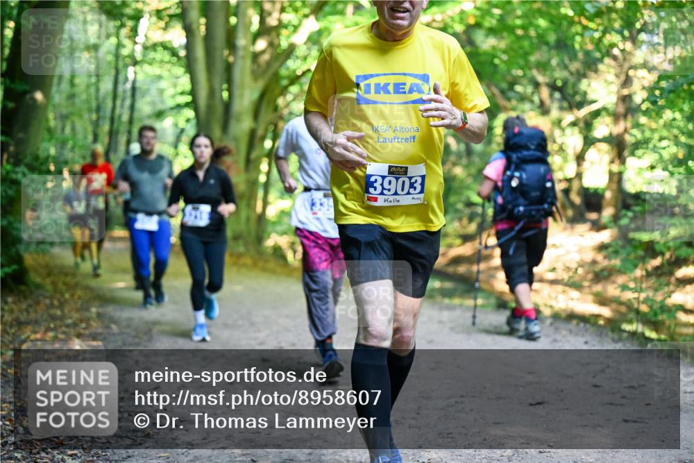 28.09.2025 - 33. Volkslauf durch das schöne Alstertal Dr. Thomas Lammeyer http://msf.ph/oto/8958607 28.09.2025 10:52:08 Laufen 3903 meine-sportfotos.de