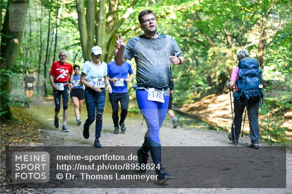 28.09.2025 - 33. Volkslauf durch das schöne Alstertal Dr. Thomas Lammeyer http://msf.ph/oto/8958624 28.09.2025 10:52:10 Laufen 3191, 3928 meine-sportfotos.de