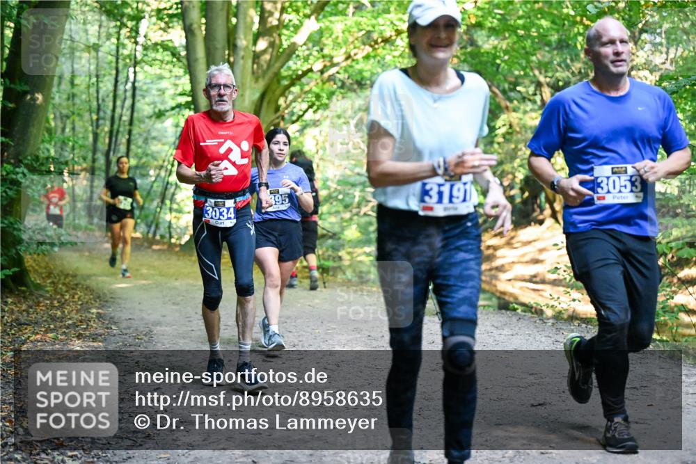28.09.2025 - 33. Volkslauf durch das schöne Alstertal Dr. Thomas Lammeyer http://msf.ph/oto/8958635 28.09.2025 10:52:12 Laufen 3034, 395, 3191, 3053 meine-sportfotos.de