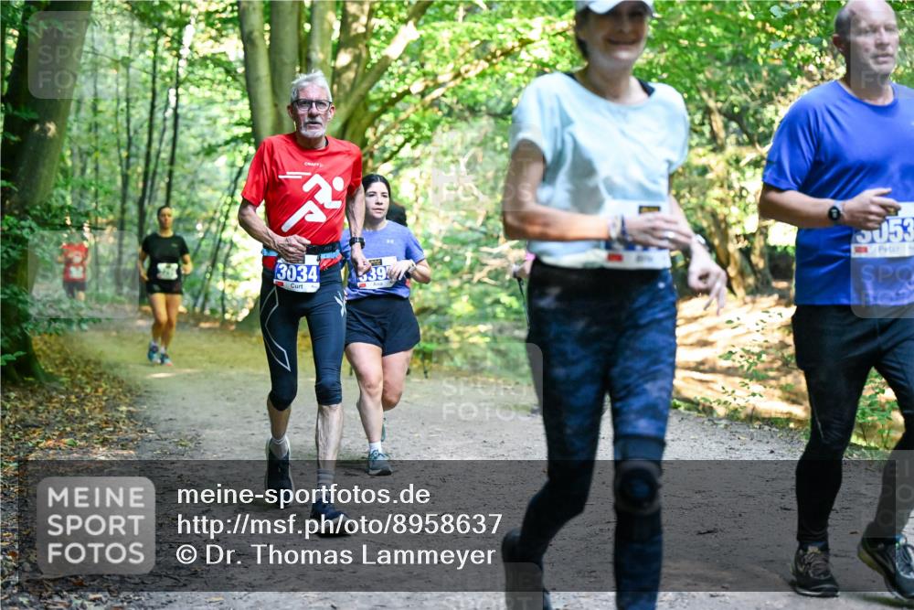 28.09.2025 - 33. Volkslauf durch das schöne Alstertal Dr. Thomas Lammeyer http://msf.ph/oto/8958637 28.09.2025 10:52:12 Laufen 3, 3034, 3, 539, 5053 meine-sportfotos.de
