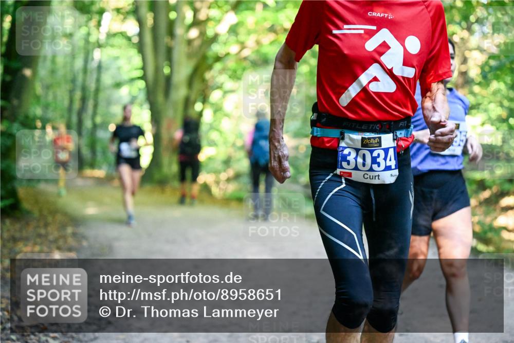 28.09.2025 - 33. Volkslauf durch das schöne Alstertal Dr. Thomas Lammeyer http://msf.ph/oto/8958651 28.09.2025 10:52:14 Laufen 3034 meine-sportfotos.de
