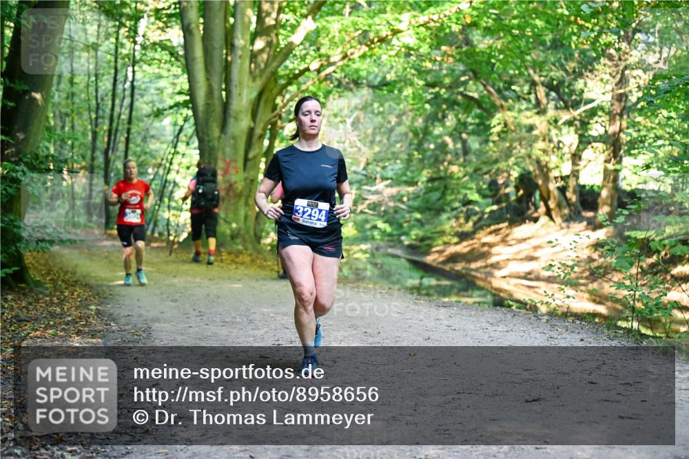 28.09.2025 - 33. Volkslauf durch das schöne Alstertal Dr. Thomas Lammeyer http://msf.ph/oto/8958656 28.09.2025 10:52:16 Laufen 3294 meine-sportfotos.de