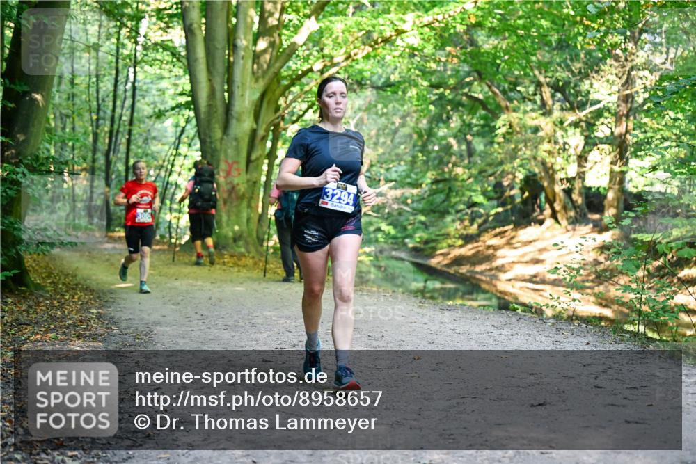 28.09.2025 - 33. Volkslauf durch das schöne Alstertal Dr. Thomas Lammeyer http://msf.ph/oto/8958657 28.09.2025 10:52:17 Laufen 300, 3294 meine-sportfotos.de