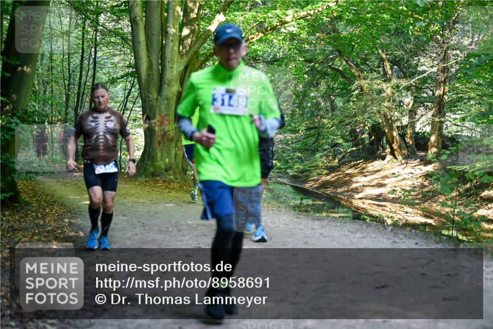 28.09.2025 - 33. Volkslauf durch das schöne Alstertal Dr. Thomas Lammeyer http://msf.ph/oto/8958691 28.09.2025 10:52:28 Laufen 3149 meine-sportfotos.de