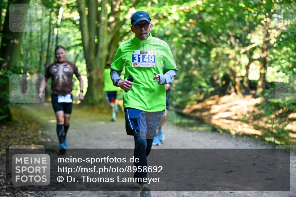 28.09.2025 - 33. Volkslauf durch das schöne Alstertal Dr. Thomas Lammeyer http://msf.ph/oto/8958692 28.09.2025 10:52:28 Laufen 3149 meine-sportfotos.de