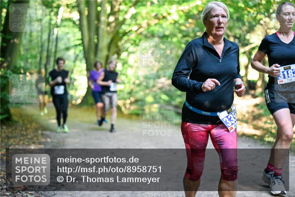 28.09.2025 - 33. Volkslauf durch das schöne Alstertal Dr. Thomas Lammeyer http://msf.ph/oto/8958751 28.09.2025 10:52:43 Laufen 3183 meine-sportfotos.de
