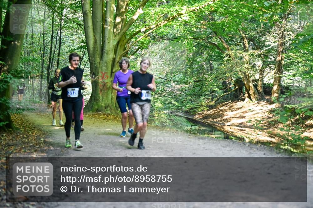 28.09.2025 - 33. Volkslauf durch das schöne Alstertal Dr. Thomas Lammeyer http://msf.ph/oto/8958755 28.09.2025 10:52:44 Laufen  meine-sportfotos.de