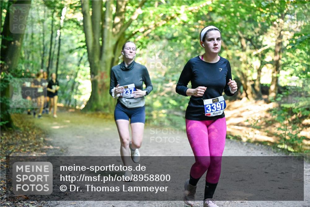 28.09.2025 - 33. Volkslauf durch das schöne Alstertal Dr. Thomas Lammeyer http://msf.ph/oto/8958800 28.09.2025 10:52:48 Laufen 5237, 3397 meine-sportfotos.de