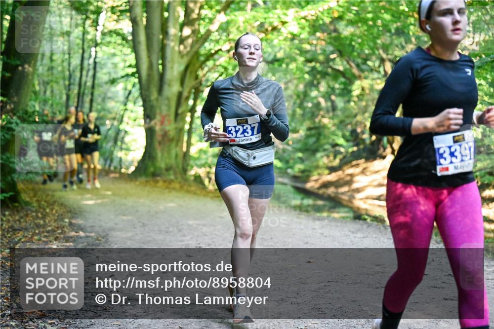 28.09.2025 - 33. Volkslauf durch das schöne Alstertal Dr. Thomas Lammeyer http://msf.ph/oto/8958804 28.09.2025 10:52:48 Laufen 3237, 3397 meine-sportfotos.de