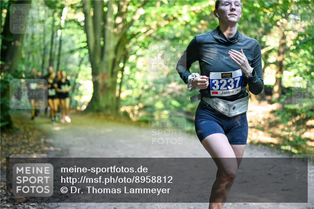28.09.2025 - 33. Volkslauf durch das schöne Alstertal Dr. Thomas Lammeyer http://msf.ph/oto/8958812 28.09.2025 10:52:49 Laufen 3237 meine-sportfotos.de