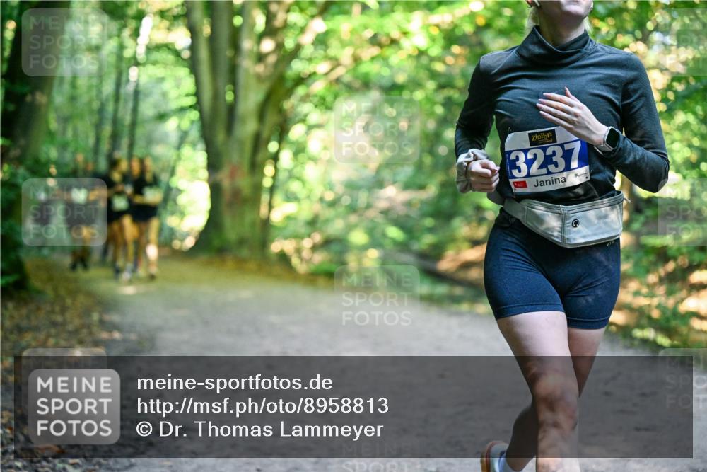 28.09.2025 - 33. Volkslauf durch das schöne Alstertal Dr. Thomas Lammeyer http://msf.ph/oto/8958813 28.09.2025 10:52:49 Laufen 3237 meine-sportfotos.de