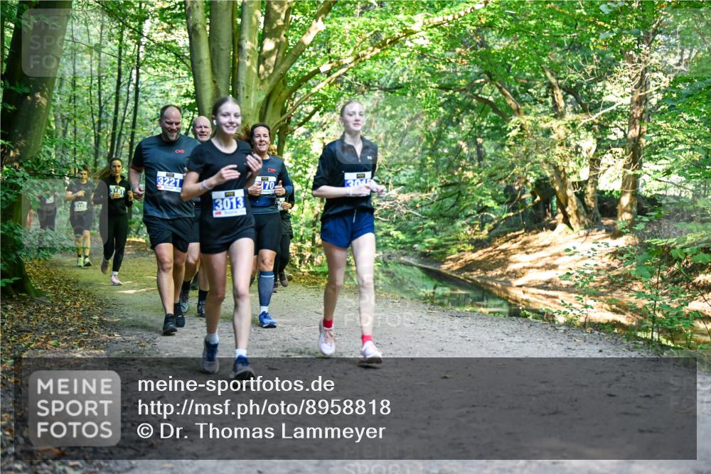 28.09.2025 - 33. Volkslauf durch das schöne Alstertal Dr. Thomas Lammeyer http://msf.ph/oto/8958818 28.09.2025 10:52:54 Laufen 3161, 3328, 3221, 3013, 70, 30 meine-sportfotos.de