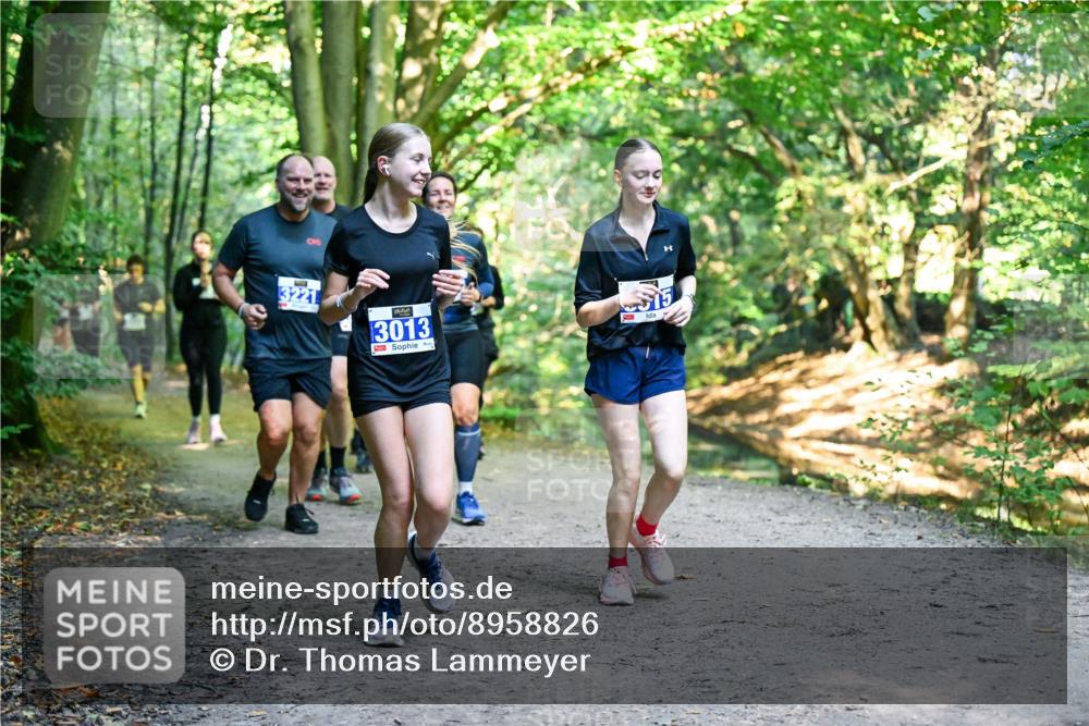 28.09.2025 - 33. Volkslauf durch das schöne Alstertal Dr. Thomas Lammeyer http://msf.ph/oto/8958826 28.09.2025 10:52:54 Laufen 3221, 3013 meine-sportfotos.de