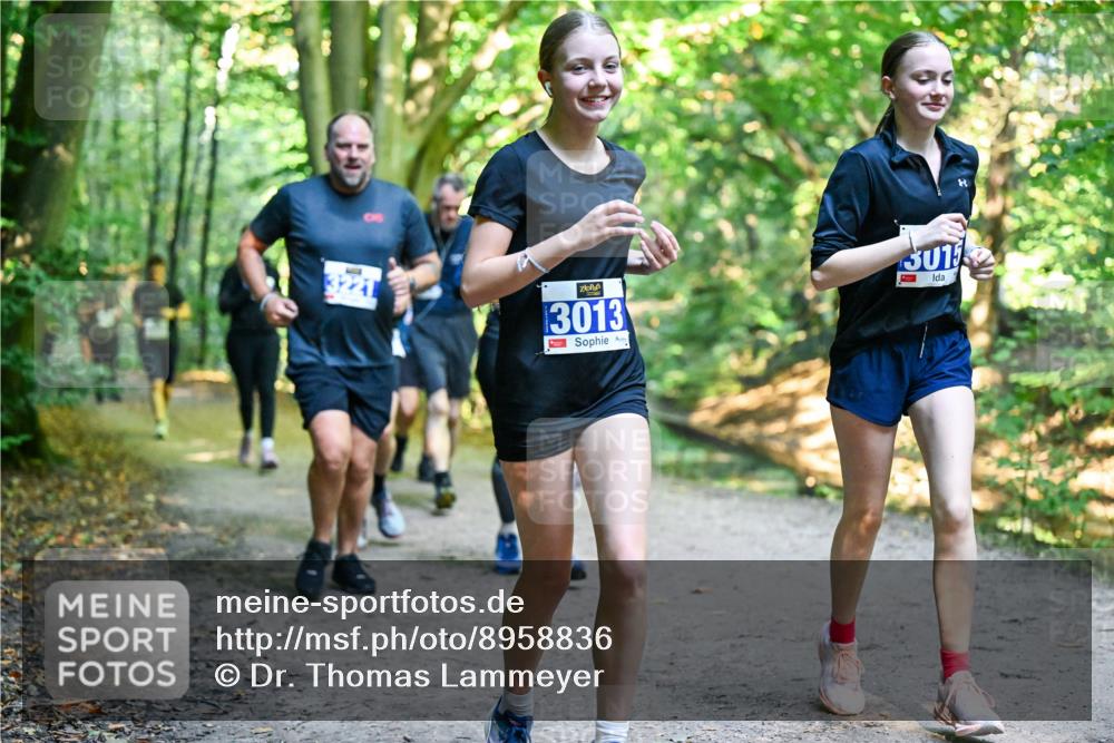 28.09.2025 - 33. Volkslauf durch das schöne Alstertal Dr. Thomas Lammeyer http://msf.ph/oto/8958836 28.09.2025 10:52:55 Laufen 3013, 301 meine-sportfotos.de