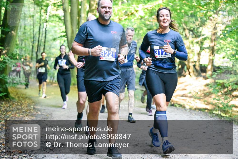 28.09.2025 - 33. Volkslauf durch das schöne Alstertal Dr. Thomas Lammeyer http://msf.ph/oto/8958847 28.09.2025 10:52:56 Laufen 3221, 317 meine-sportfotos.de