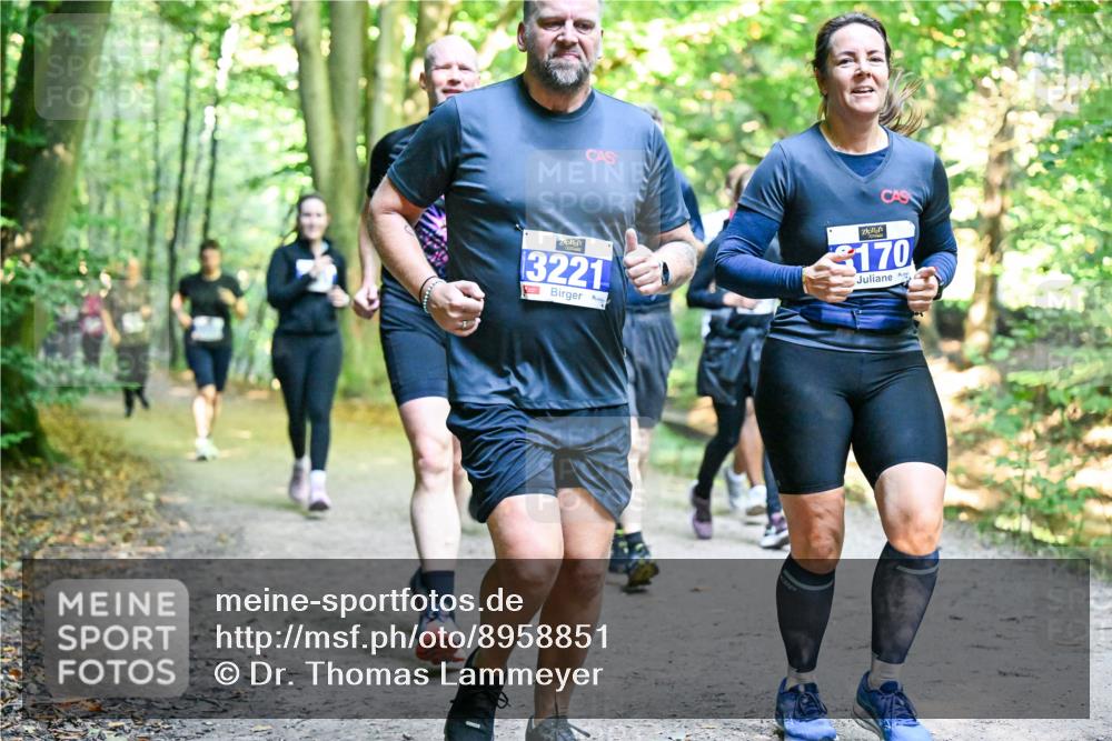 28.09.2025 - 33. Volkslauf durch das schöne Alstertal Dr. Thomas Lammeyer http://msf.ph/oto/8958851 28.09.2025 10:52:56 Laufen 3221, 170 meine-sportfotos.de
