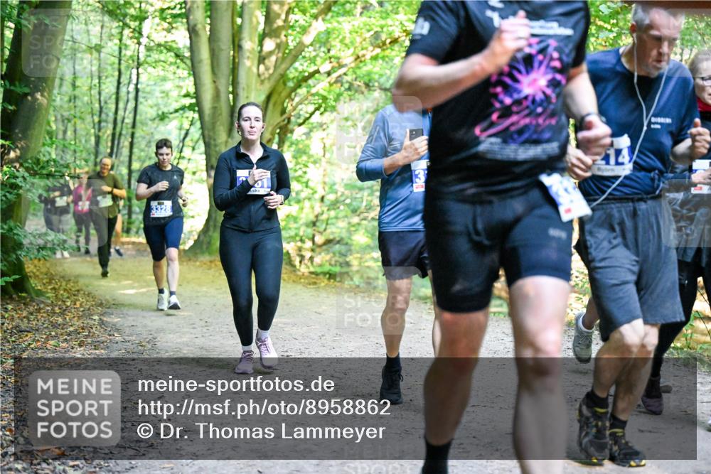 28.09.2025 - 33. Volkslauf durch das schöne Alstertal Dr. Thomas Lammeyer http://msf.ph/oto/8958862 28.09.2025 10:52:58 Laufen  meine-sportfotos.de