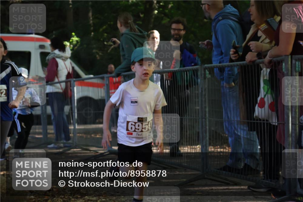 28.09.2025 - 33. Volkslauf durch das schöne Alstertal Strokosch-Dieckow http://msf.ph/oto/8958878 28.09.2025 10:42:27 Ziel  meine-sportfotos.de