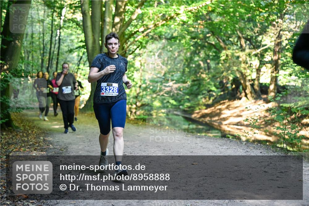 28.09.2025 - 33. Volkslauf durch das schöne Alstertal Dr. Thomas Lammeyer http://msf.ph/oto/8958888 28.09.2025 10:53:00 Laufen 3328 meine-sportfotos.de