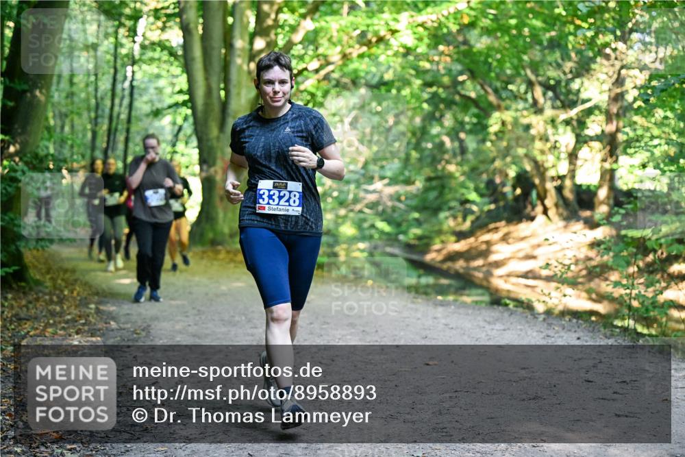 28.09.2025 - 33. Volkslauf durch das schöne Alstertal Dr. Thomas Lammeyer http://msf.ph/oto/8958893 28.09.2025 10:53:01 Laufen 3328 meine-sportfotos.de