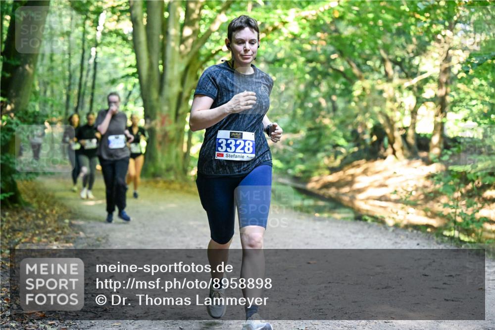 28.09.2025 - 33. Volkslauf durch das schöne Alstertal Dr. Thomas Lammeyer http://msf.ph/oto/8958898 28.09.2025 10:53:01 Laufen 3328 meine-sportfotos.de