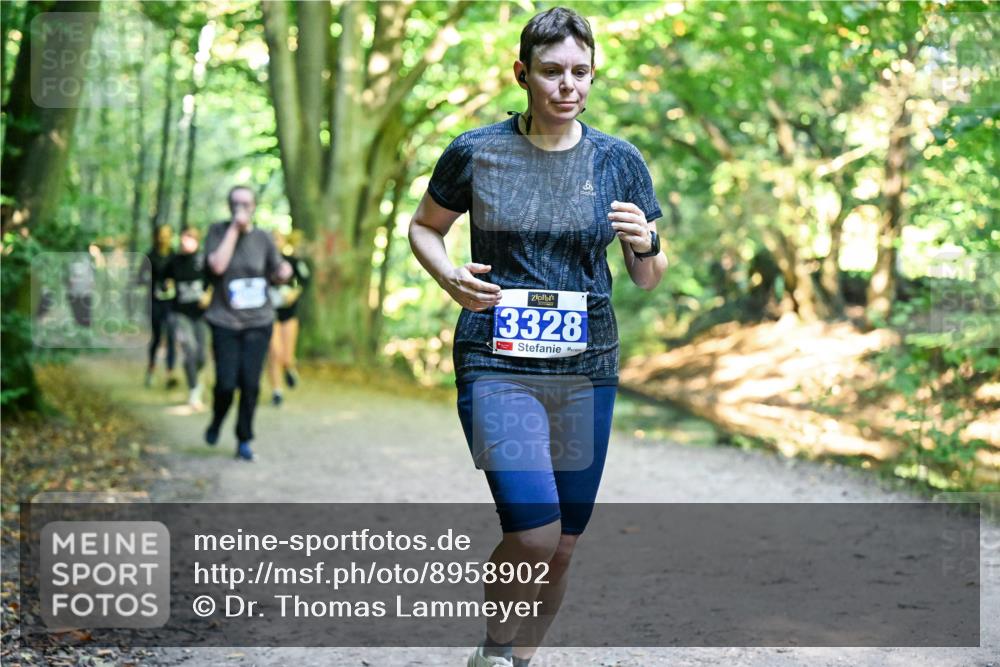28.09.2025 - 33. Volkslauf durch das schöne Alstertal Dr. Thomas Lammeyer http://msf.ph/oto/8958902 28.09.2025 10:53:01 Laufen 3328 meine-sportfotos.de
