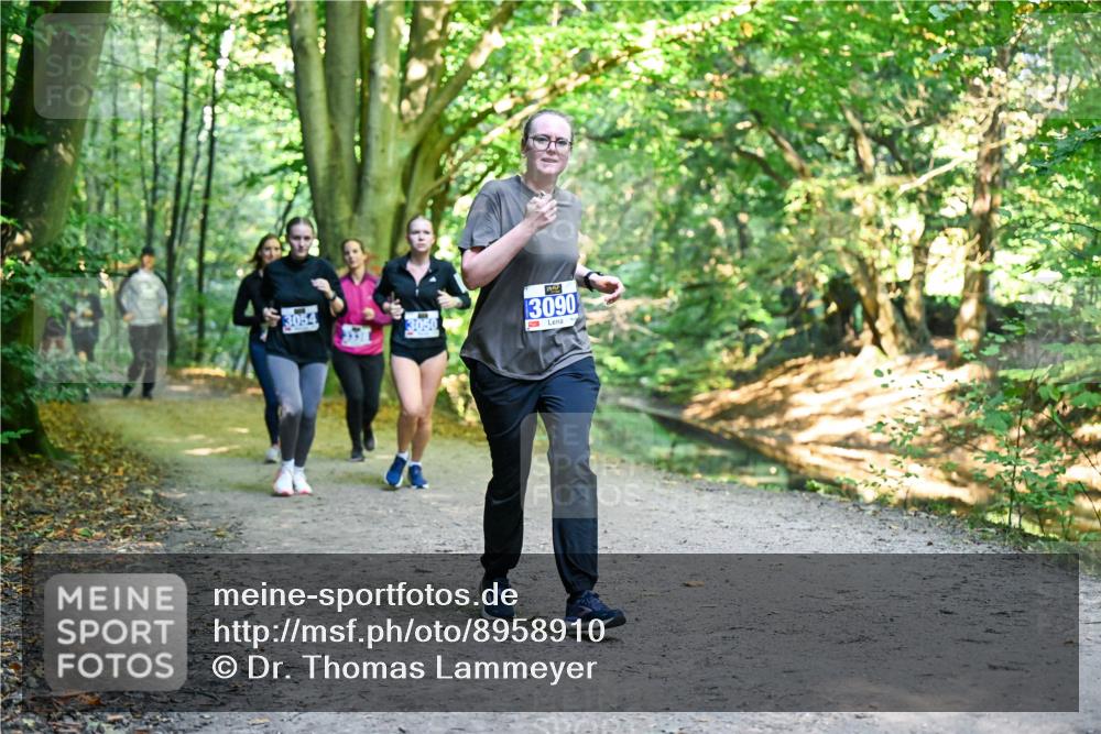 28.09.2025 - 33. Volkslauf durch das schöne Alstertal Dr. Thomas Lammeyer http://msf.ph/oto/8958910 28.09.2025 10:53:03 Laufen 3050, 3090 meine-sportfotos.de