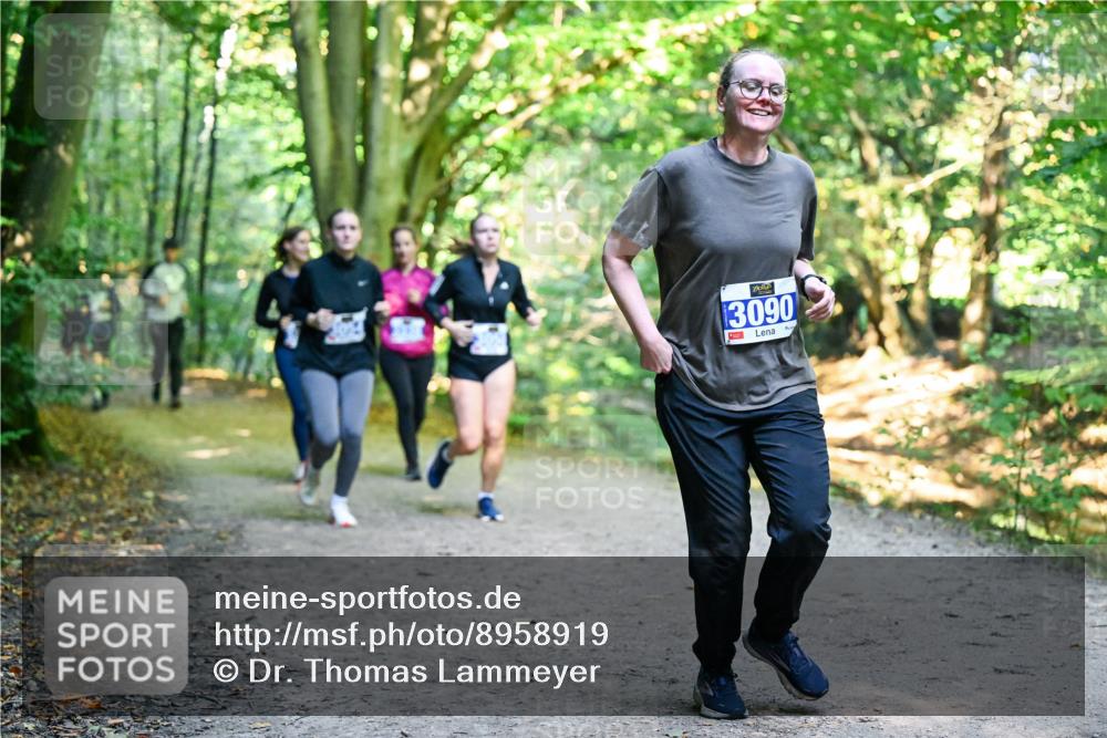 28.09.2025 - 33. Volkslauf durch das schöne Alstertal Dr. Thomas Lammeyer http://msf.ph/oto/8958919 28.09.2025 10:53:04 Laufen 3090 meine-sportfotos.de