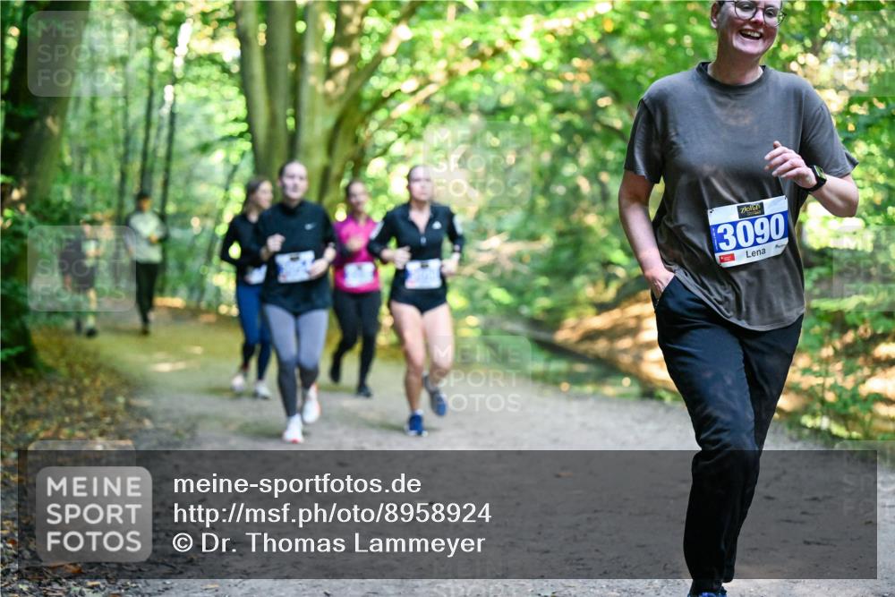 28.09.2025 - 33. Volkslauf durch das schöne Alstertal Dr. Thomas Lammeyer http://msf.ph/oto/8958924 28.09.2025 10:53:04 Laufen 3090 meine-sportfotos.de