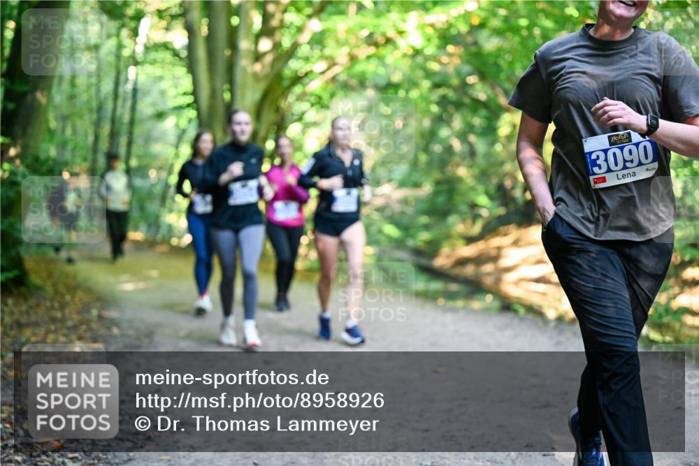28.09.2025 - 33. Volkslauf durch das schöne Alstertal Dr. Thomas Lammeyer http://msf.ph/oto/8958926 28.09.2025 10:53:04 Laufen 3090 meine-sportfotos.de