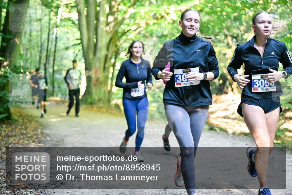 28.09.2025 - 33. Volkslauf durch das schöne Alstertal Dr. Thomas Lammeyer http://msf.ph/oto/8958945 28.09.2025 10:53:06 Laufen 3, 13050 meine-sportfotos.de