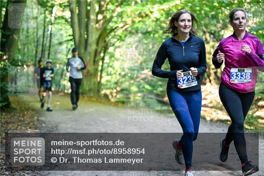 28.09.2025 - 33. Volkslauf durch das schöne Alstertal Dr. Thomas Lammeyer http://msf.ph/oto/8958954 28.09.2025 10:53:08 Laufen 3235, 3338 meine-sportfotos.de
