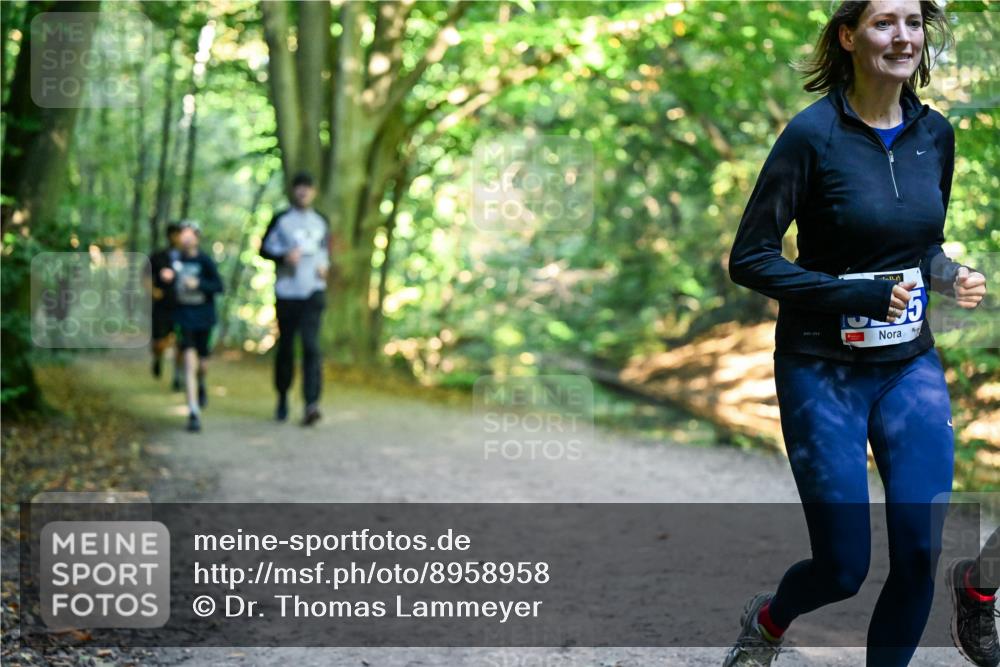 28.09.2025 - 33. Volkslauf durch das schöne Alstertal Dr. Thomas Lammeyer http://msf.ph/oto/8958958 28.09.2025 10:53:08 Laufen  meine-sportfotos.de