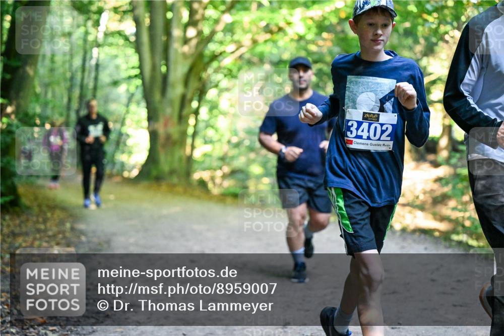 28.09.2025 - 33. Volkslauf durch das schöne Alstertal Dr. Thomas Lammeyer http://msf.ph/oto/8959007 28.09.2025 10:53:13 Laufen 3402 meine-sportfotos.de