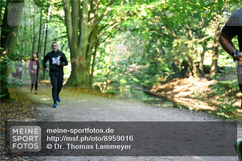 28.09.2025 - 33. Volkslauf durch das schöne Alstertal Dr. Thomas Lammeyer http://msf.ph/oto/8959016 28.09.2025 10:53:14 Laufen  meine-sportfotos.de