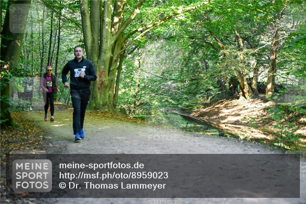 28.09.2025 - 33. Volkslauf durch das schöne Alstertal Dr. Thomas Lammeyer http://msf.ph/oto/8959023 28.09.2025 10:53:15 Laufen 3228 meine-sportfotos.de