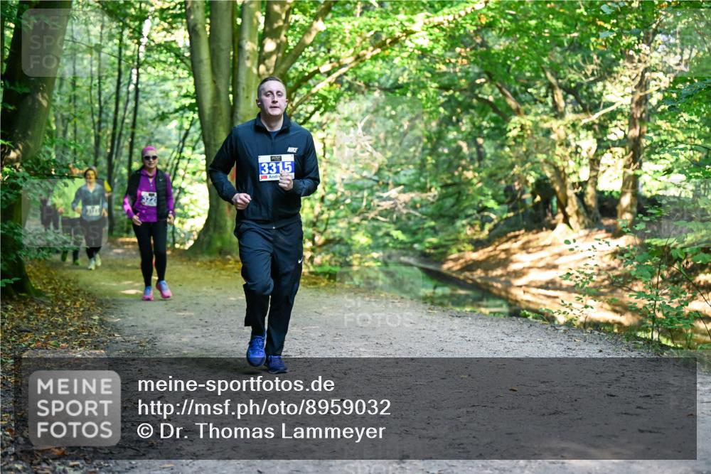 28.09.2025 - 33. Volkslauf durch das schöne Alstertal Dr. Thomas Lammeyer http://msf.ph/oto/8959032 28.09.2025 10:53:16 Laufen 322, 3315 meine-sportfotos.de